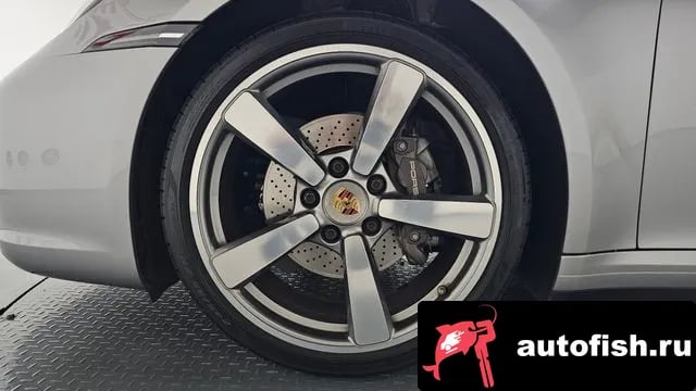 Porsche 911 911 (992) 2022 года - вид 4