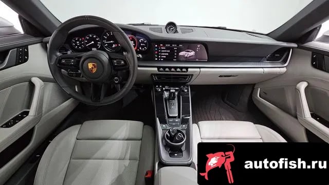 Porsche 911 911 (992) 2022 года - вид 6