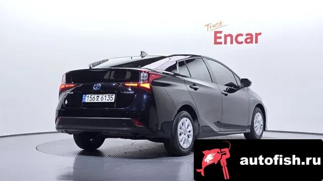 Toyota Prius Prius 4th Generation 2021 года - вид 2