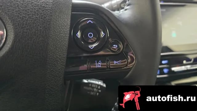 Toyota Prius Prius 4th Generation 2021 года - похожие автомобили