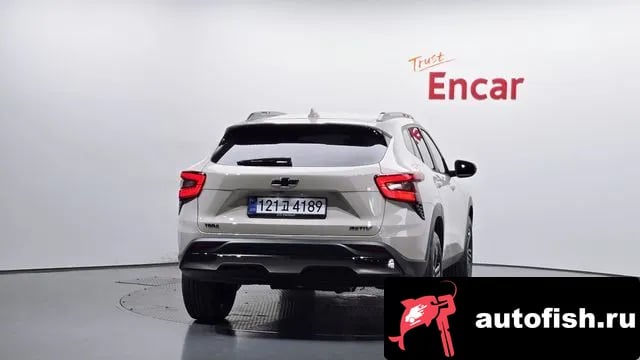 Chevrolet (GM Daewoo) Trax Trax Crossover 2026 года - вид 3