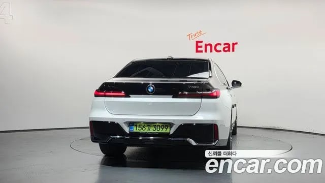 BMW 7-Series 7 Series (G70) 2026 года - вид 4