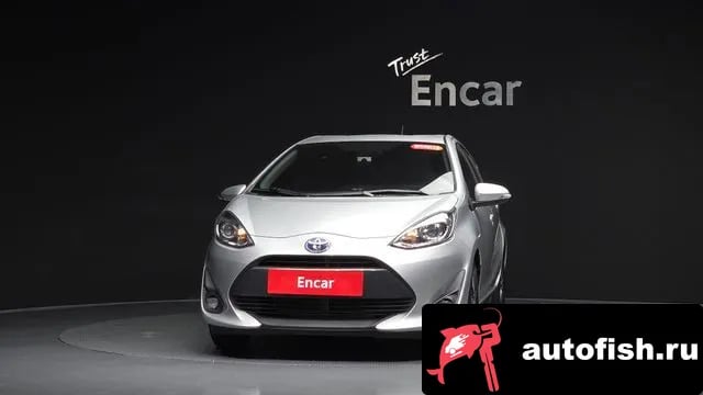 Toyota Prius Prius C 2018 года - вид 3