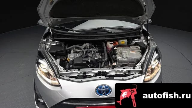 Toyota Prius Prius C 2018 года - вид 6