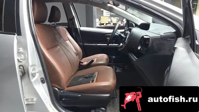Toyota Prius Prius C 2018 года - похожие автомобили