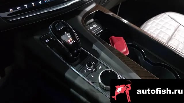 Cadillac Escalade Escalade 5th Generation 2023 года - похожие автомобили
