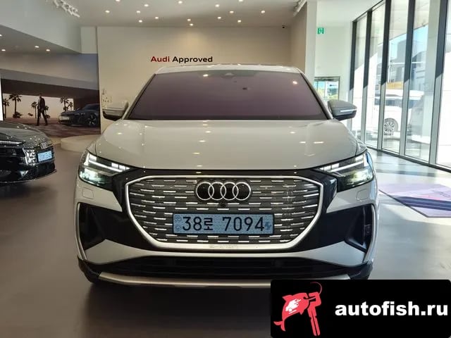 Audi Q4 e-tron Q4 e-Tron (F4) 2026 года - вид 3