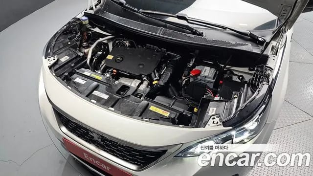 Peugeot 3008 3008 second generation 2019 года - вид 6
