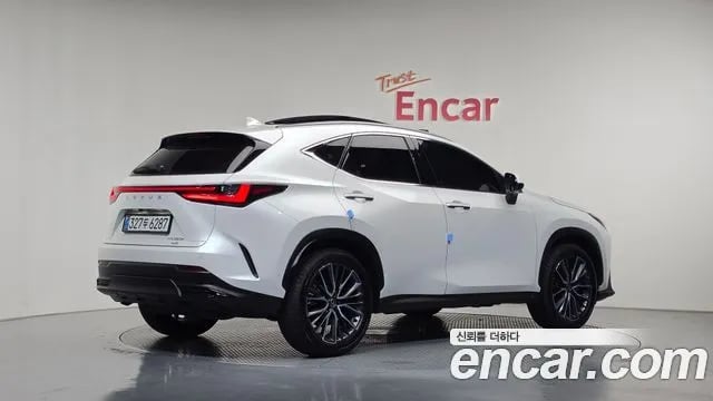 Lexus NX NX350h Second generation 2025 года - вид 2