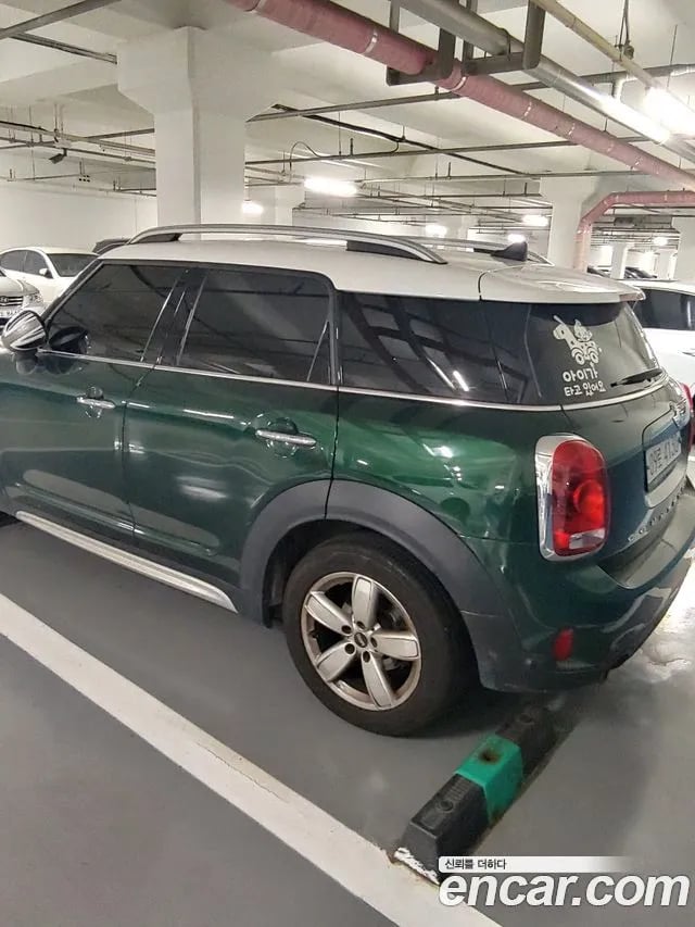 Mini Countryman Cooper D Country Man 2018 года - вид 2