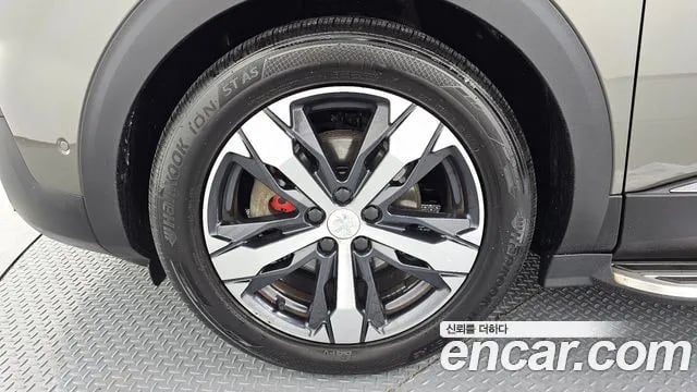 Peugeot 5008 5008 second generation 2018 года - вид 5
