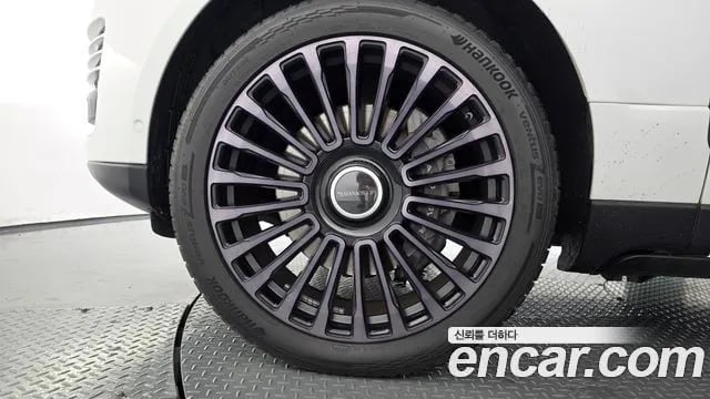 Land Rover Range Rover Range Rover 4th Generation 2018 года - вид 5