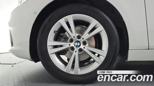 BMW 2-Series 2 Series Active Tourer (F45) 2018 года - вид 4