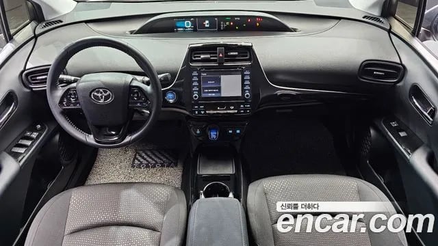 Toyota Prius Prius 4th Generation 2021 года - похожие автомобили
