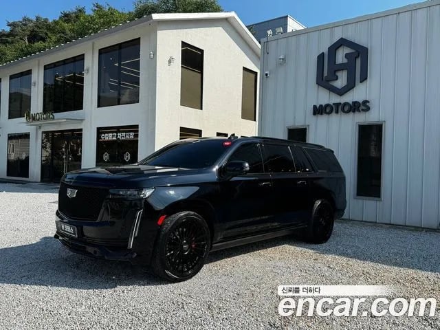 Cadillac Escalade Escalade 5th Generation 2023 года - похожие автомобили