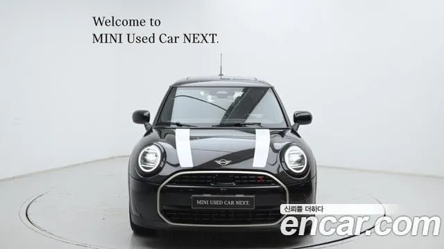 Mini Cooper Cooper S 4th Generation 2026 года - вид 3