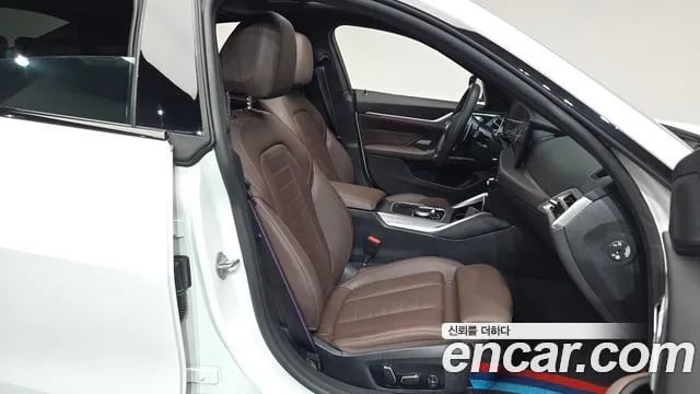 BMW 4-Series 4 Series (G22) 2025 года - похожие автомобили