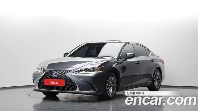 Lexus ES ES300h 7th generation 2018 года - автомобиль из Южной Кореи