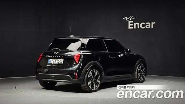 Mini Cooper Cooper S 4th Generation 2026 года - вид 2