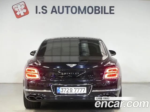 Bentley Flying Spur Flying Spur 3rd Generation 2022 года - вид 4