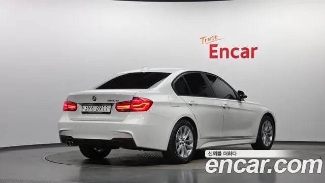 BMW 3-Series 3 Series (F30) 2018 года - вид 2