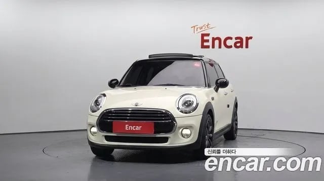 Mini Cooper Cooper 2018 года - вид 3