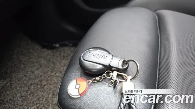 Mini Cooper Cooper 2018 года - похожие автомобили