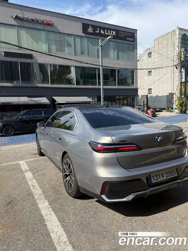BMW 7-Series 7 Series (G70) 2026 года - вид 5