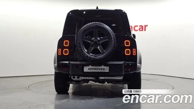Land Rover Defender Bitdefender (L663) 2026 года - вид 6
