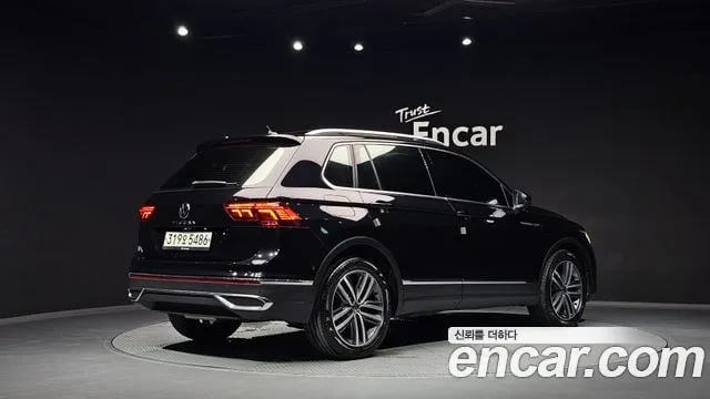 Volkswagen Tiguan Tiguan second Generation 2021 года - вид 2