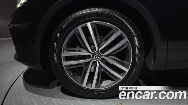 Volkswagen Tiguan Tiguan second Generation 2021 года - вид 5