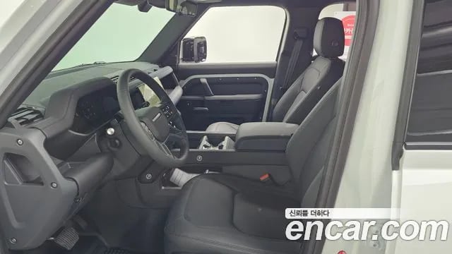 Land Rover Defender Bitdefender (L663) 2026 года - вид 3