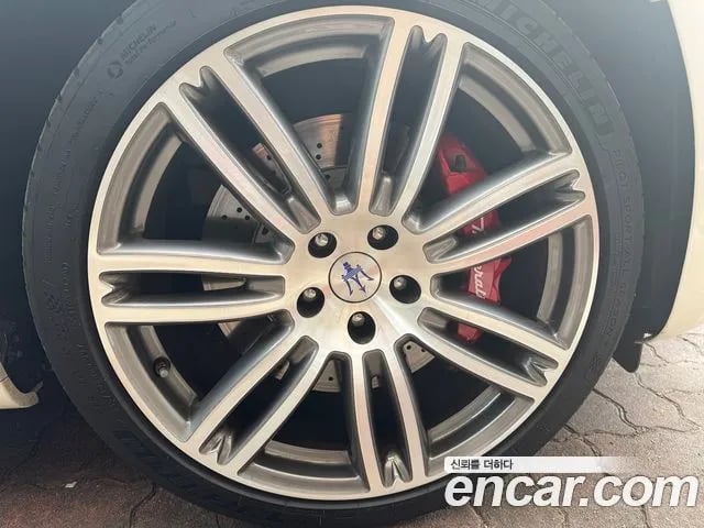 Maserati Ghibli Gibley 2019 года - вид 6