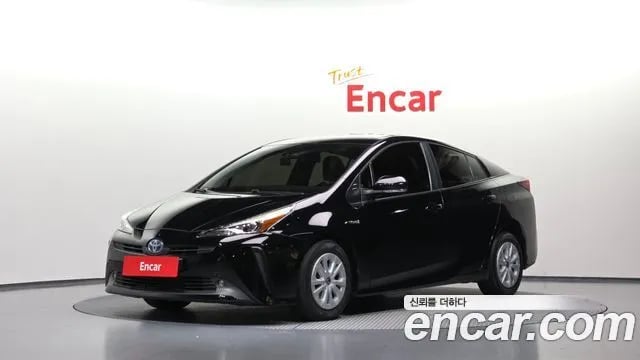 Toyota Prius Prius 4th Generation 2021 года - вид 1