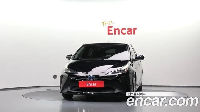 Toyota Prius Prius 4th Generation 2021 года - вид 3
