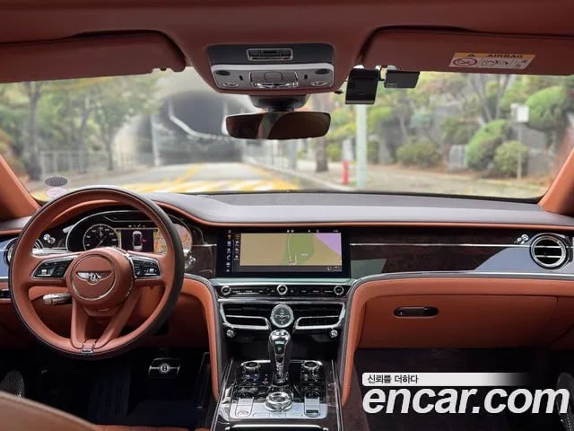 Bentley Flying Spur Flying Spur 3rd Generation 2021 года - вид 6