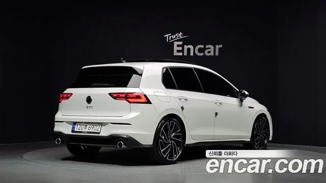 Volkswagen Golf Golf 8th Generation 2023 года - вид 2