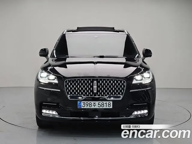 Lincoln Aviator Aviator 2nd generation 2023 года - вид 2