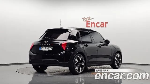 Mini Cooper Cooper S 4th Generation 2026 года - вид 1