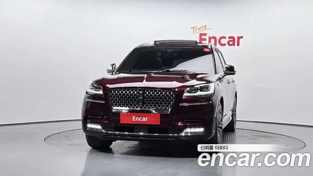 Lincoln Aviator Aviator 2nd generation 2020 года - вид 3