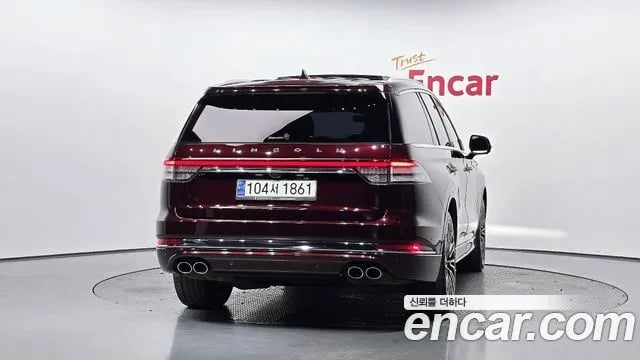 Lincoln Aviator Aviator 2nd generation 2020 года - вид 4