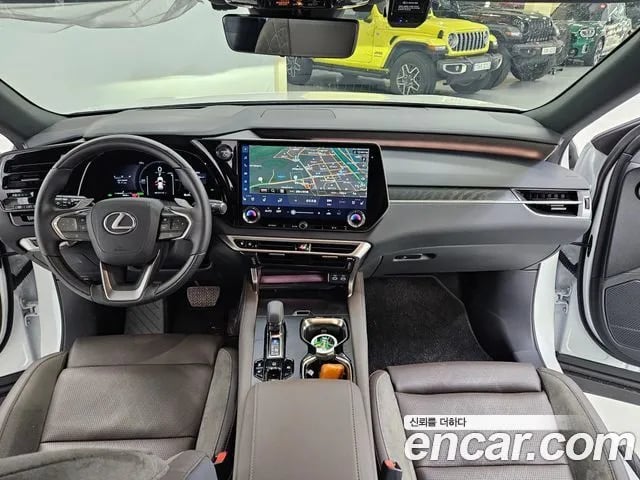 Lexus RX RX350h 5th generation 2026 года - вид 5