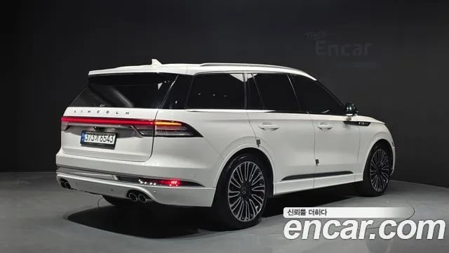 Lincoln Aviator Aviator 2nd generation 2023 года - вид 2