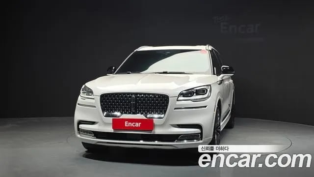 Lincoln Aviator Aviator 2nd generation 2023 года - вид 3