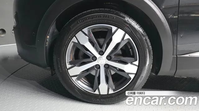 Peugeot 3008 3008 second generation 2019 года - вид 5