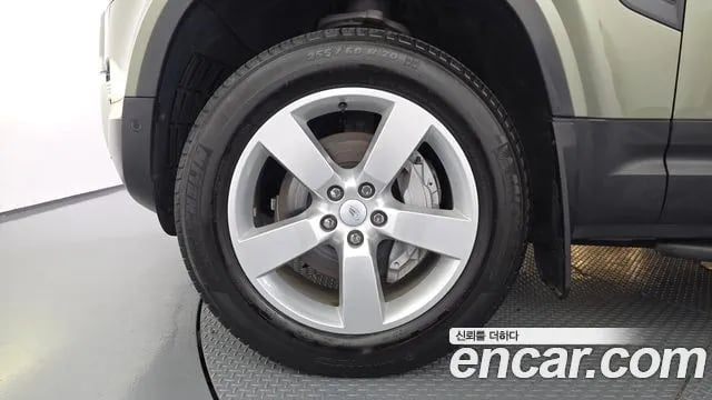 Land Rover Defender Bitdefender (L663) 2022 года - вид 5