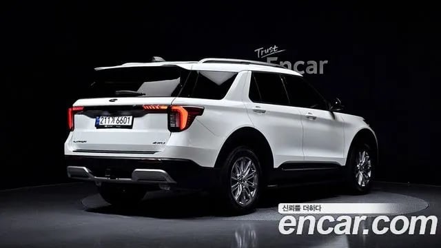 Ford Explorer Explorer 6th Generation 2025 года - вид 1