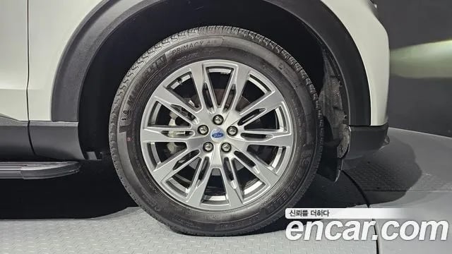 Ford Explorer Explorer 6th Generation 2025 года - вид 4