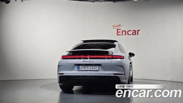 Porsche Panamera Panamera (976) 2025 года - вид 4