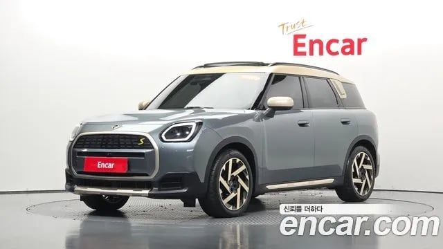 Mini Countryman Cooper Countryman Electric 3rd Generation 2025 года - вид 1
